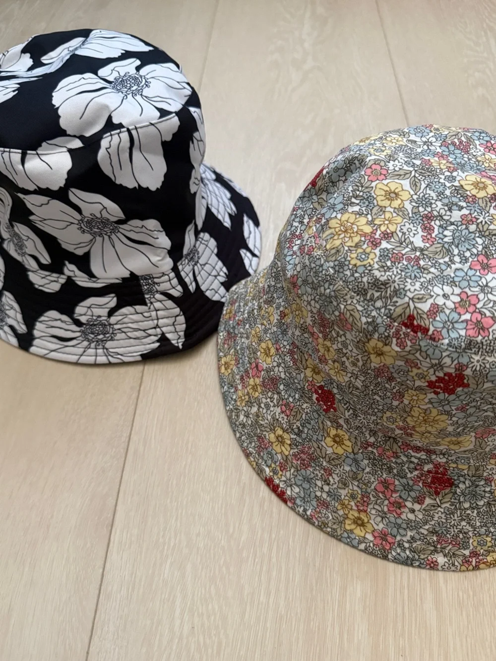 Set of 2 Floral Print Bucket Hat — Multicolor Ditsy and Black White